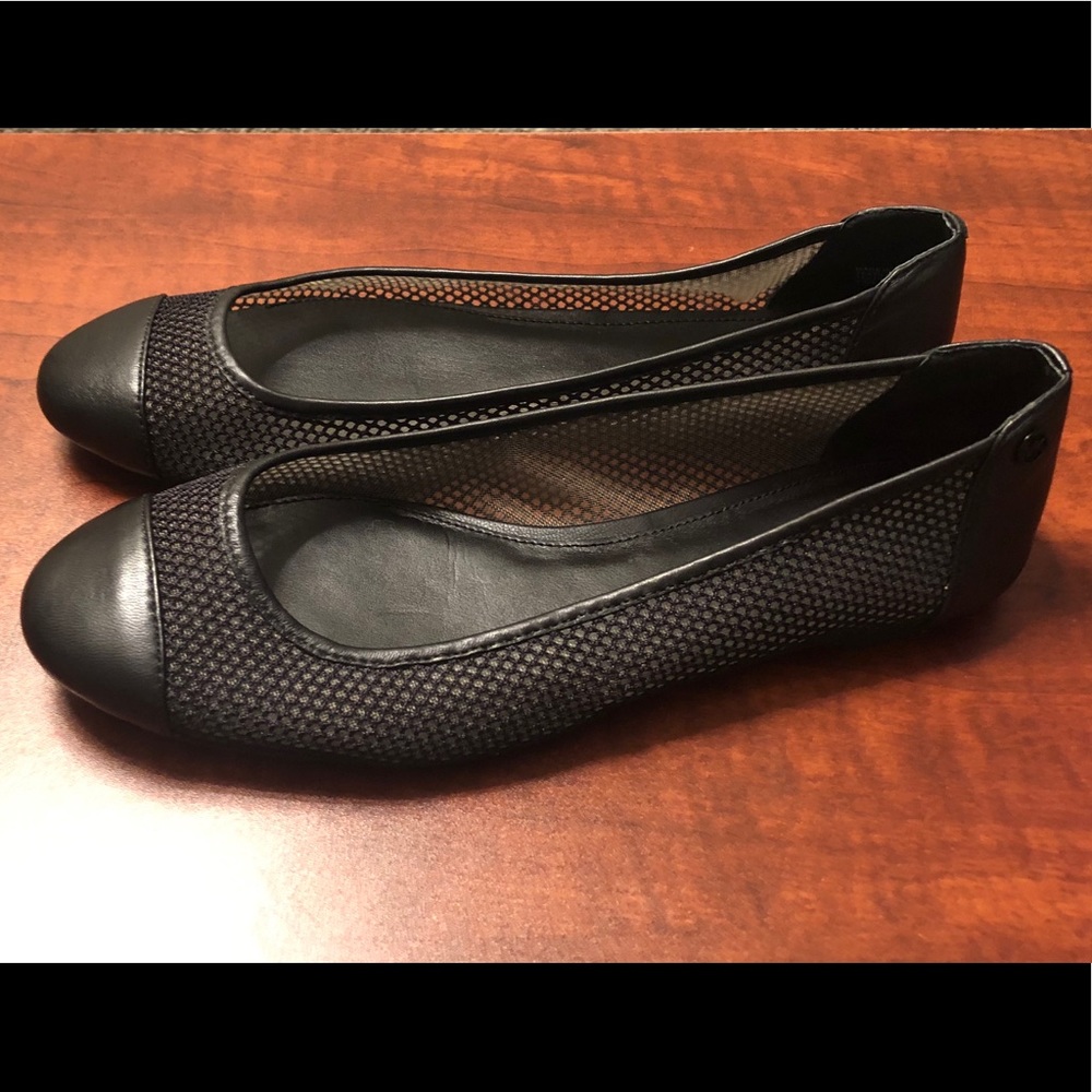 Michael Kors flats Leather Round Toe Size 8.5M